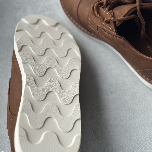 Perry Ellis Portfolio Brown Kids  Lace Up Dress Shoe  Size 6 - Picture 6 of 8